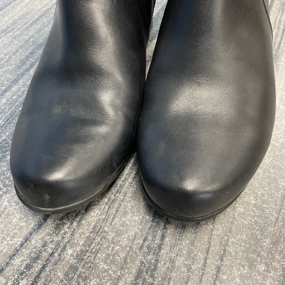 Unstructured by Clark’s Ankle Boots - Picture 4 of 11